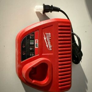 Milwaukee M12 Red Battery Charger
